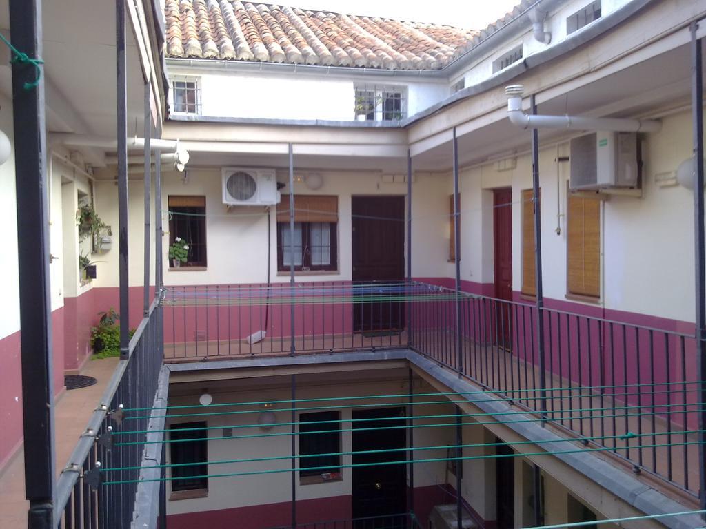 Apartamento En Corrala Madrid Buitenkant foto