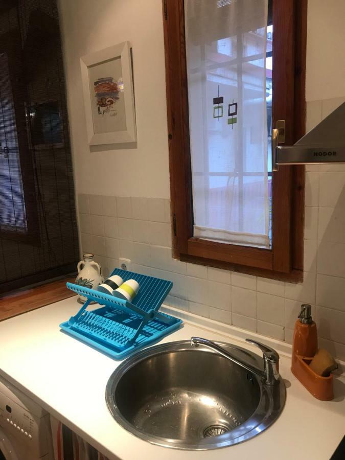 Apartamento En Corrala Madrid Buitenkant foto