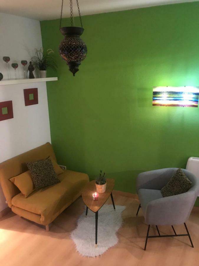 Apartamento En Corrala Madrid Buitenkant foto