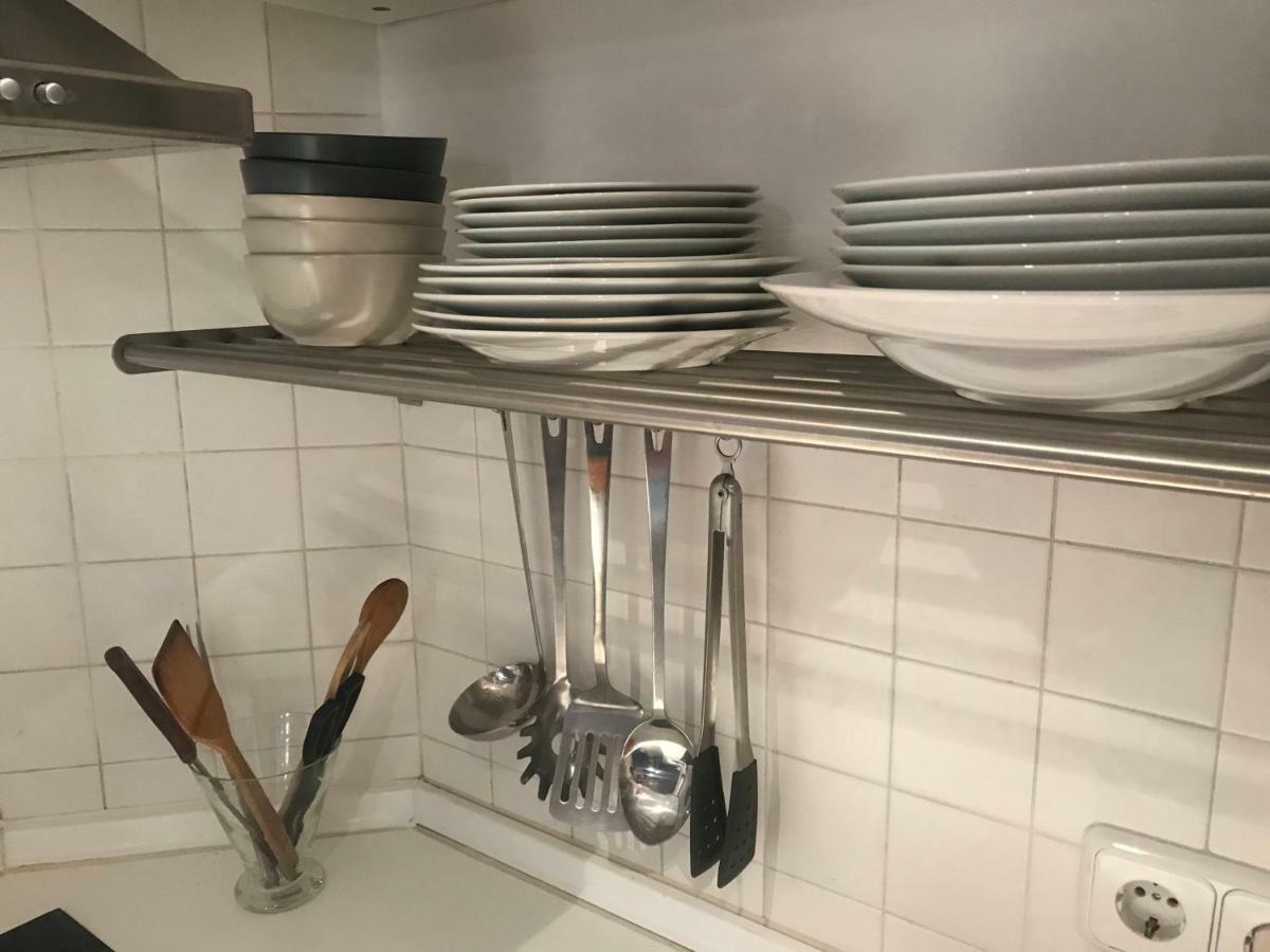 Apartamento En Corrala Madrid Buitenkant foto